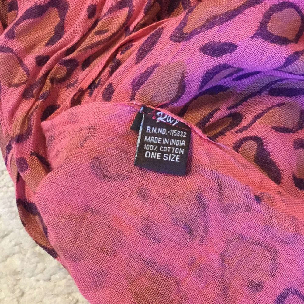 Leopard scarf